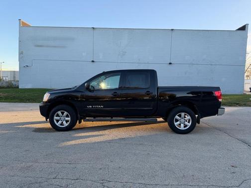 2014 Nissan Titan SV