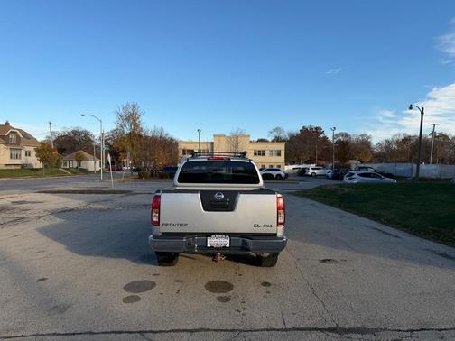 2011 Nissan Frontier SL