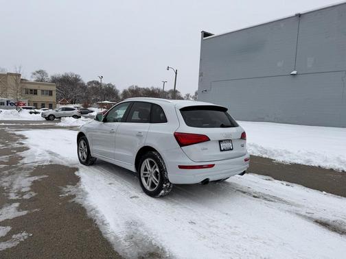 2017 Audi Q5 2.0T Premium Plus