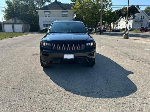 2018 Jeep Grand Cherokee Laredo E