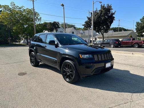 2018 Jeep Grand Cherokee Laredo E