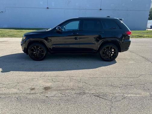 2018 Jeep Grand Cherokee Laredo E