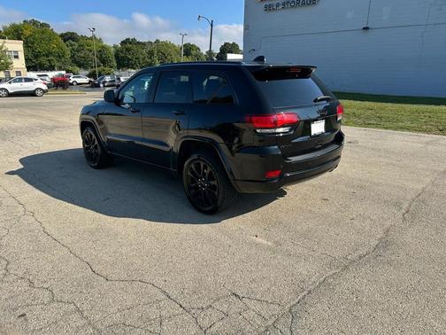 2018 Jeep Grand Cherokee Laredo E