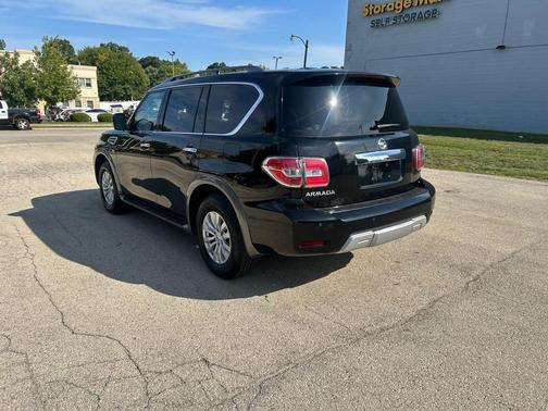 2017 Nissan Armada SV