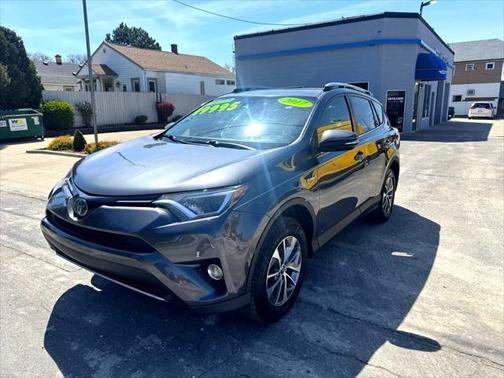 2017 Toyota RAV4 Hybrid XLE