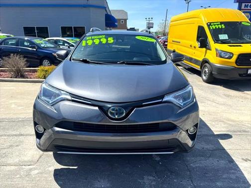 2017 Toyota RAV4 Hybrid XLE