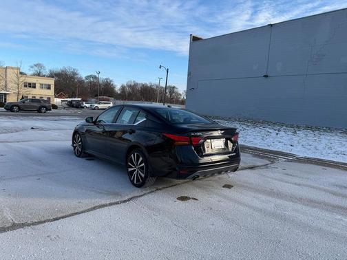2020 Nissan Altima SR Intelligent AWD