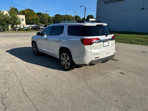 2018 GMC Acadia Denali