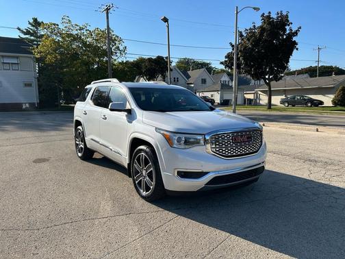 2018 GMC Acadia Denali
