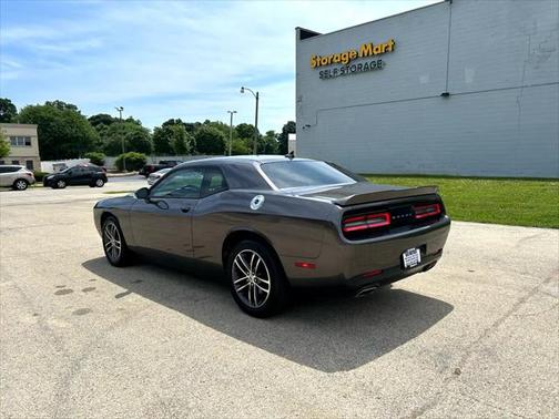 2019 Dodge Challenger SXT