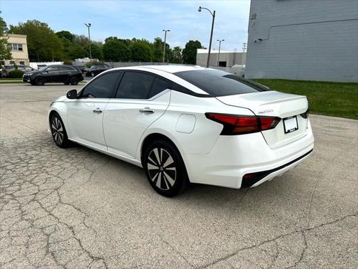 2021 Nissan Altima 2.5 SV