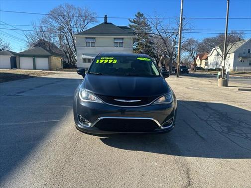 2020 Chrysler Pacifica Touring