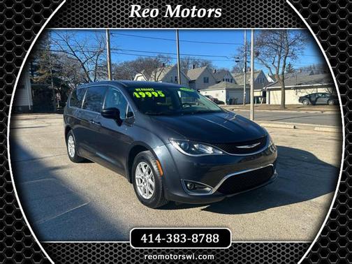 2020 Chrysler Pacifica Touring