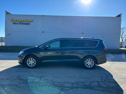 2020 Chrysler Pacifica Touring