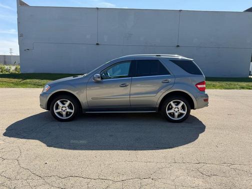 2011 Mercedes-Benz M-Class 4MATIC
