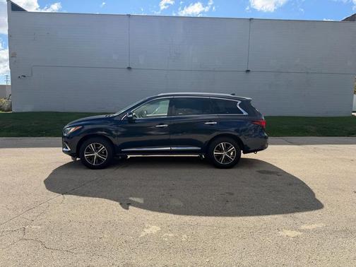 2018 INFINITI QX60 Base