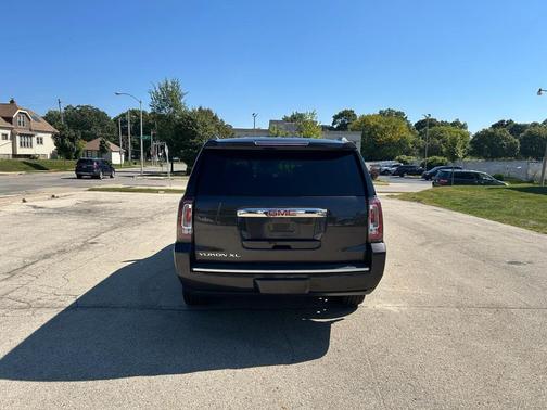2016 GMC Yukon XL Denali