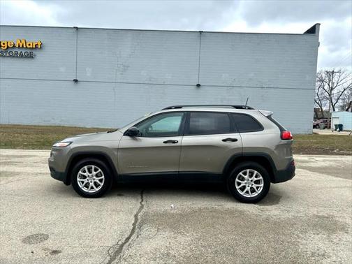 2016 Jeep Cherokee Sport