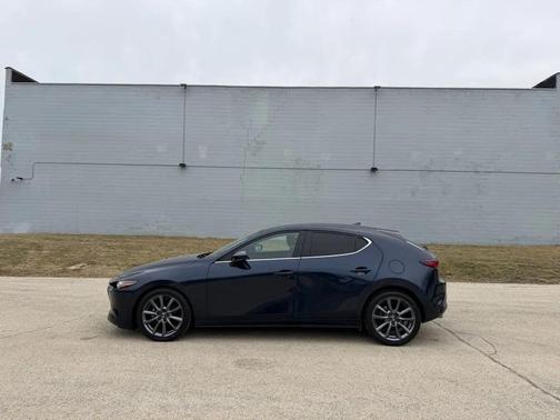 2019 Mazda Mazda3 FWD w/Premium Package
