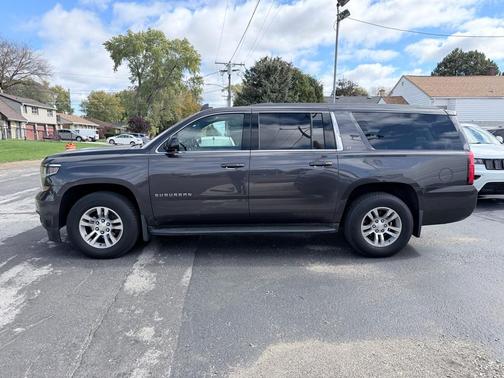 2017 Chevrolet Suburban LT