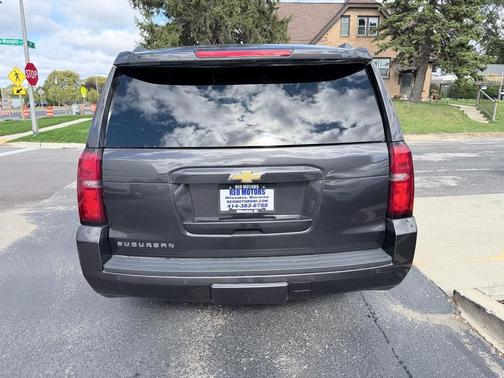 2017 Chevrolet Suburban LT