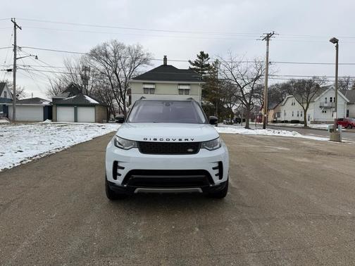 2020 Land Rover Discovery Landmark Edition