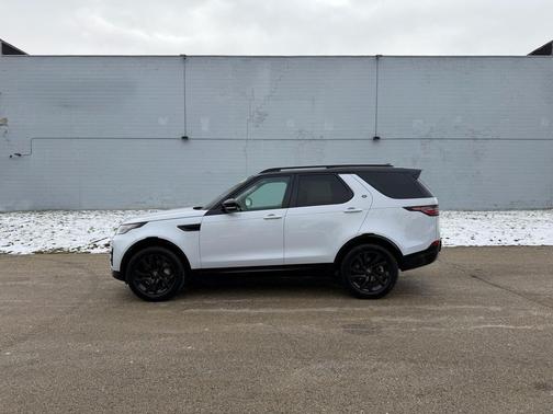 2020 Land Rover Discovery Landmark Edition