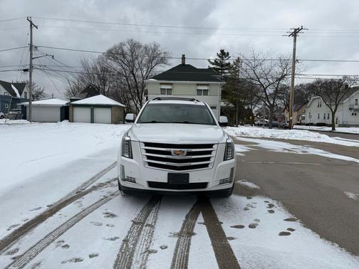 2016 Cadillac Escalade Luxury