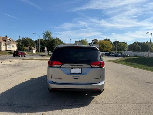 2020 Chrysler Pacifica Limited