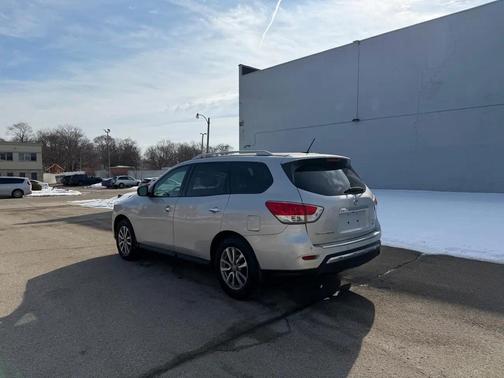 2015 Nissan Pathfinder SV