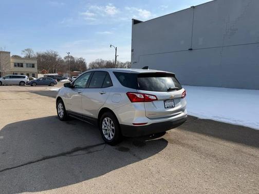 2015 Nissan Pathfinder SV