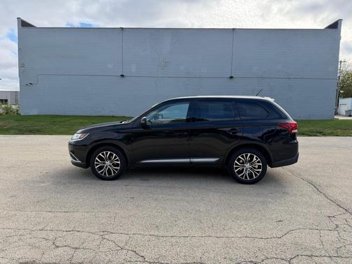 2016 Mitsubishi Outlander SE
