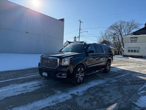 2017 GMC Yukon XL Denali