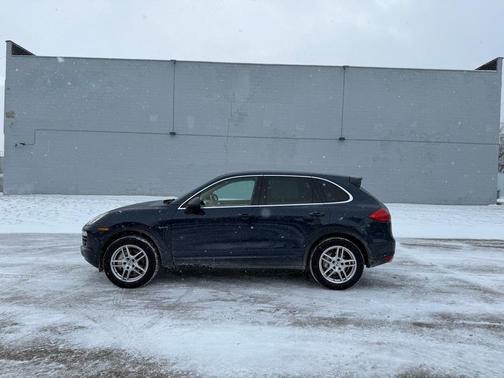 2012 Porsche Cayenne Cayenne S Hybrid