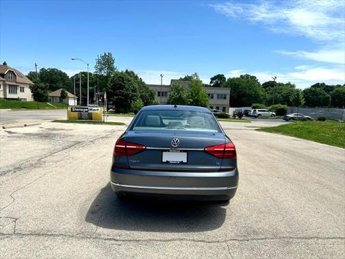 2016 Volkswagen Passat 1.8T S