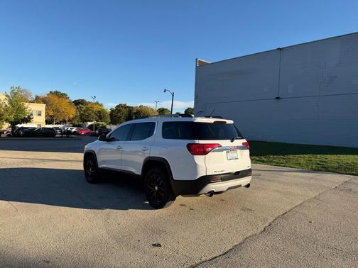 2018 GMC Acadia SLT-1