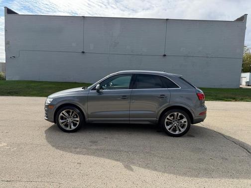 2017 Audi Q3 2.0T Premium Plus
