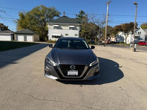2022 Nissan Altima SR Intelligent AWD