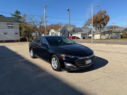 2022 Chevrolet Malibu FWD LT