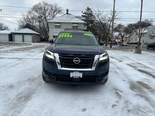 2022 Nissan Pathfinder SV 4WD