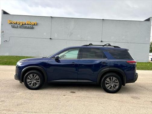 2022 Nissan Pathfinder SV 4WD