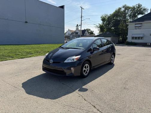 Winter Gray Metallic 2012 Toyota Prius Five