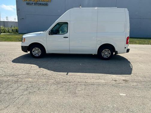2014 Nissan NV Cargo NV2500 HD SV V6
