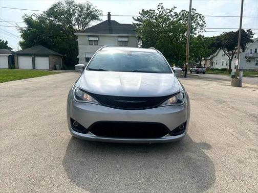 2018 Chrysler Pacifica Touring-L