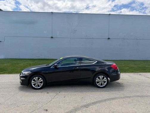 Crystal Black Pearl 2011 Honda Accord LX-S