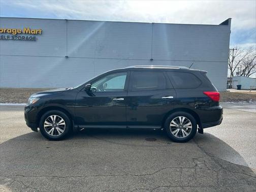 2017 Nissan Pathfinder Platinum