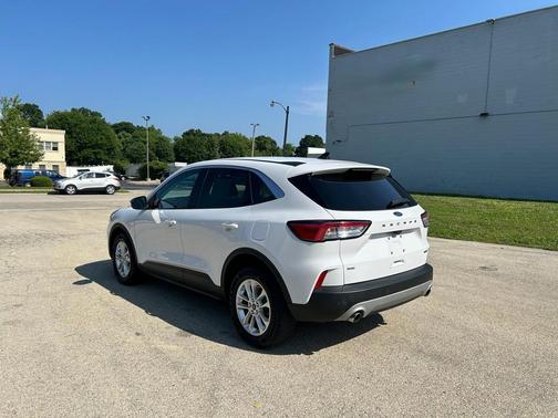 2021 Ford Escape SE