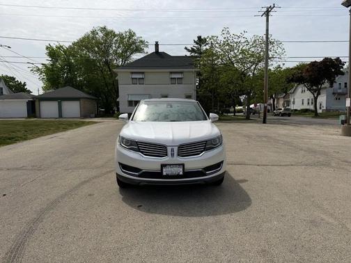 White Platinum Metallic Tri-Coat 2016 Lincoln MKX Reserve