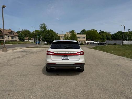 White Platinum Metallic Tri-Coat 2016 Lincoln MKX Reserve