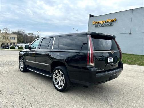 2018 Cadillac Escalade ESV Luxury